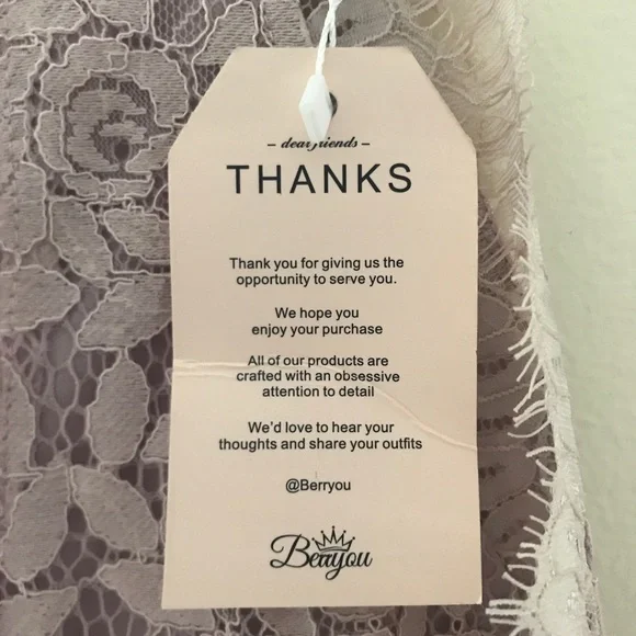 Berryou Sleeveless Lace Top Blush Size Small - Picture 4 of 5